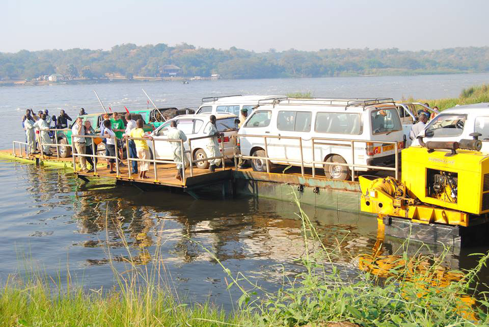 Ferry crossing Murchison fall national park