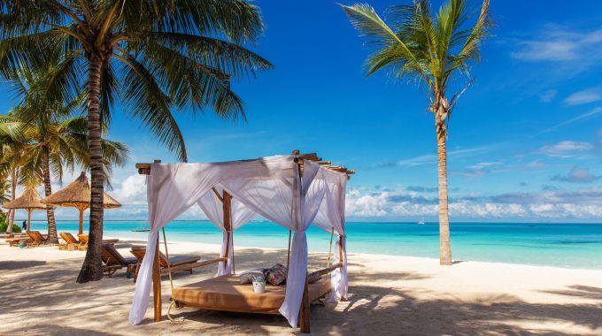 Discover Six Of The Best African Islands To Honeymoon On A Budget — From Zanzibar And Sainte Marie To Mafia And Bazaruto. Adventure, Romance, And Relaxation Await.