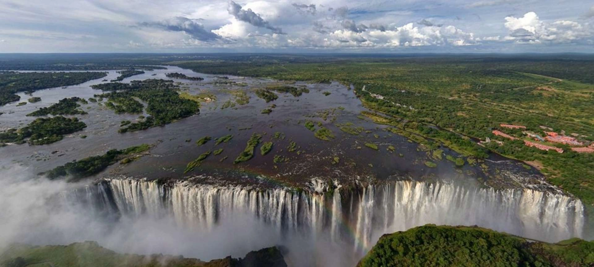 Can I combine Botswana and Victoria Falls in one trip?