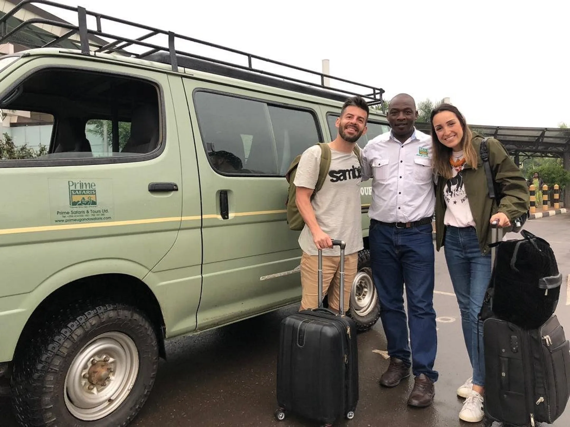 Can I take a hard-shell suitcase on safari?
