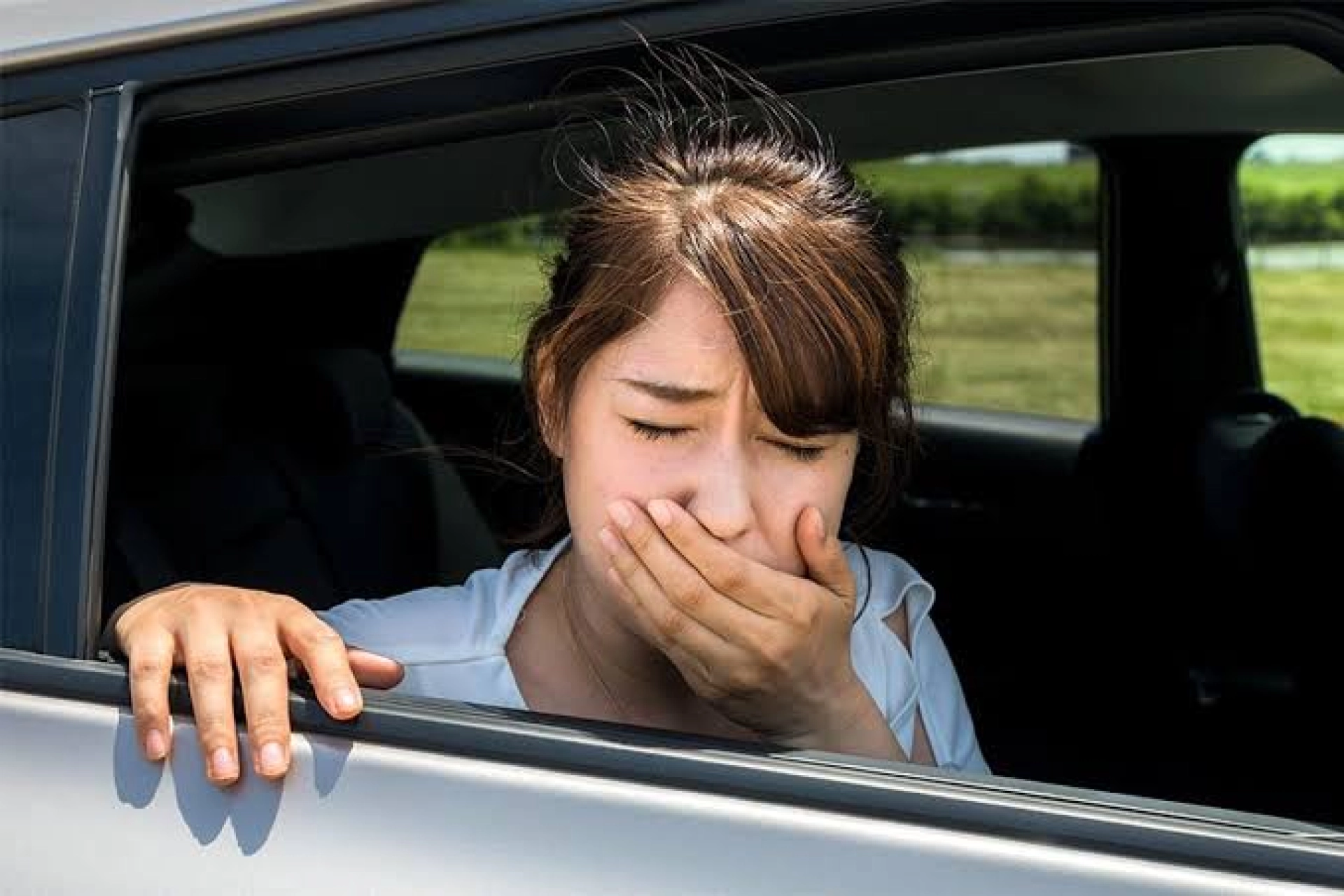 Do people get carsick on safari?