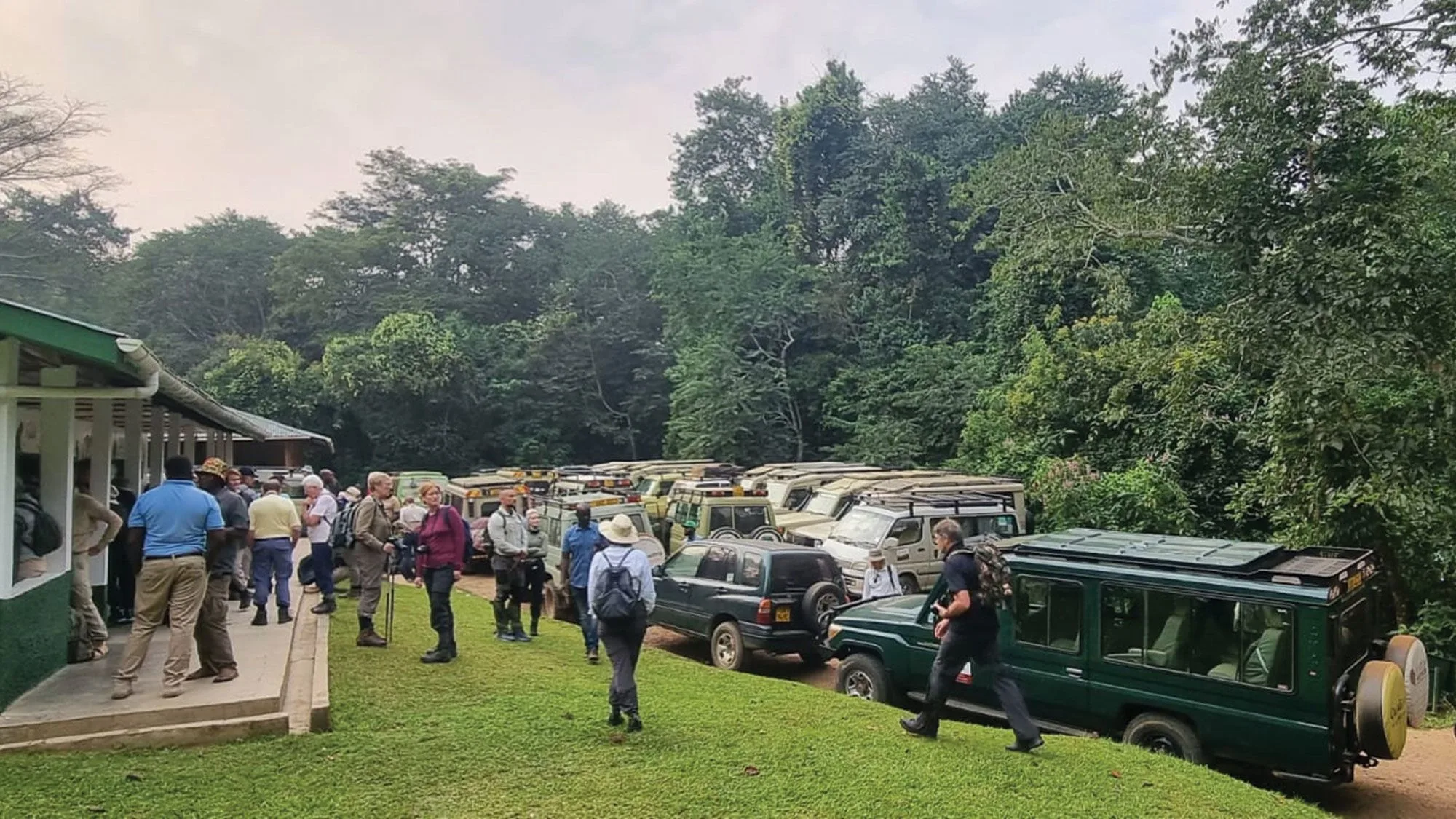 How crowded can a private concession get during peak season?