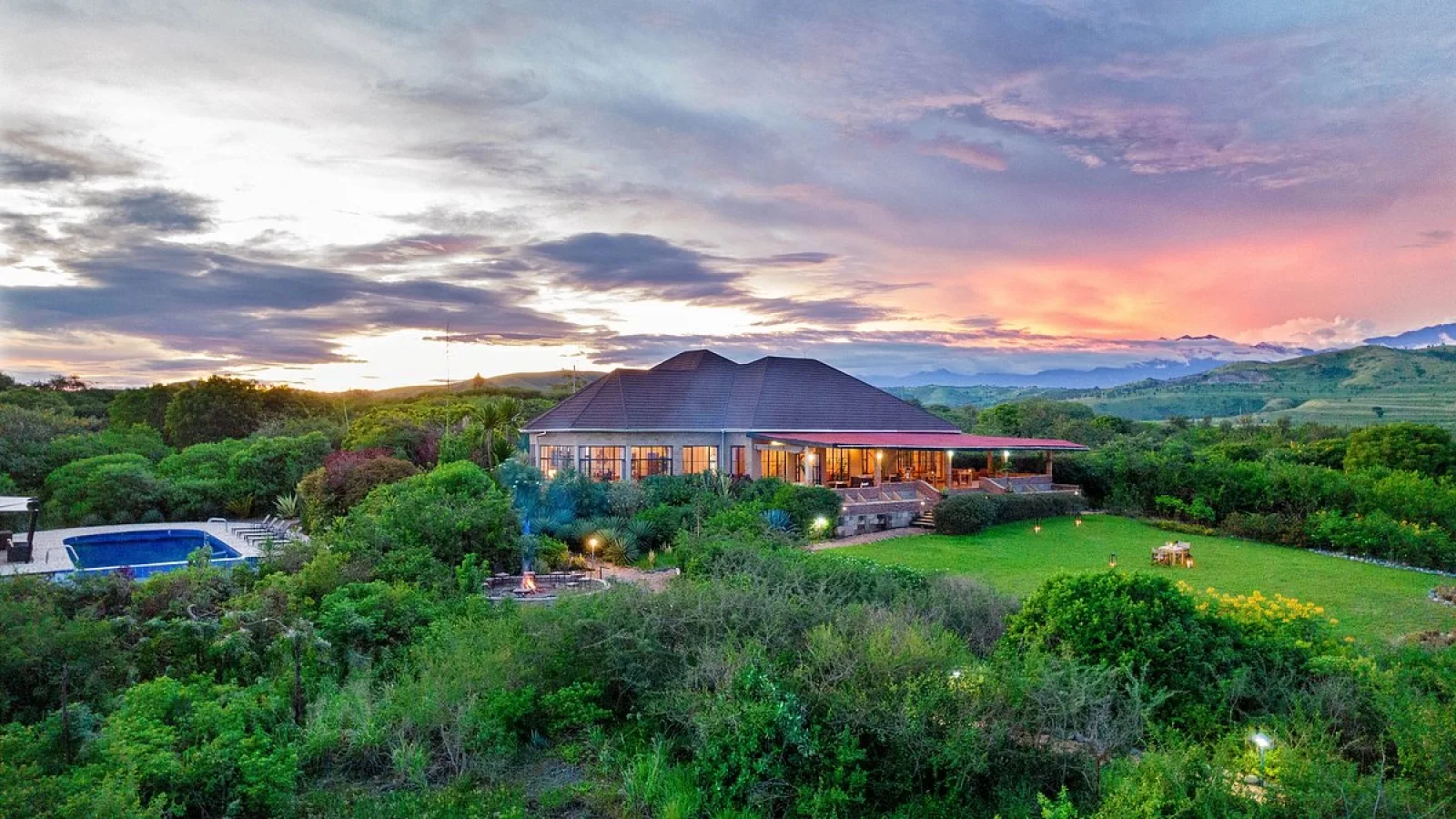 Safari lodge in Uganda