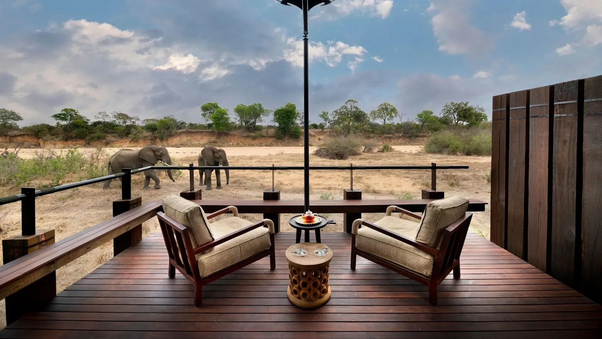 Safari Lodge vs Tented Camp