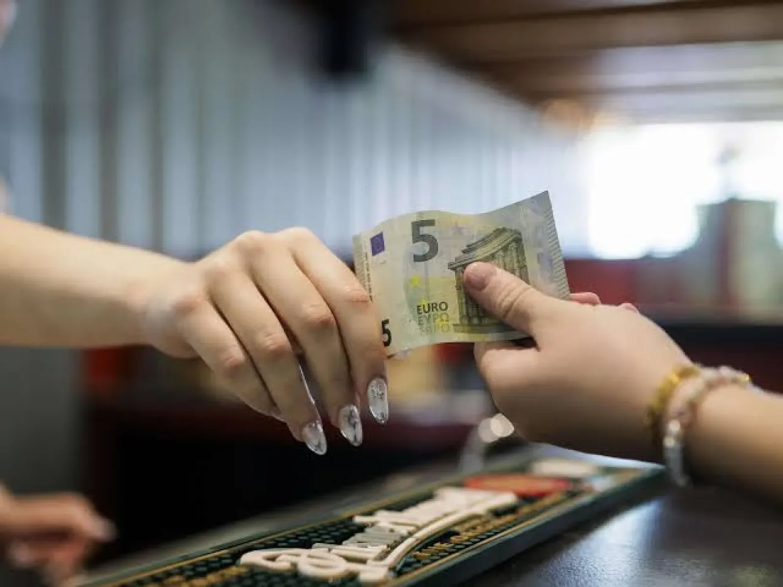 Wie viel Trinkgeld sollte man insgesamt einplanen
